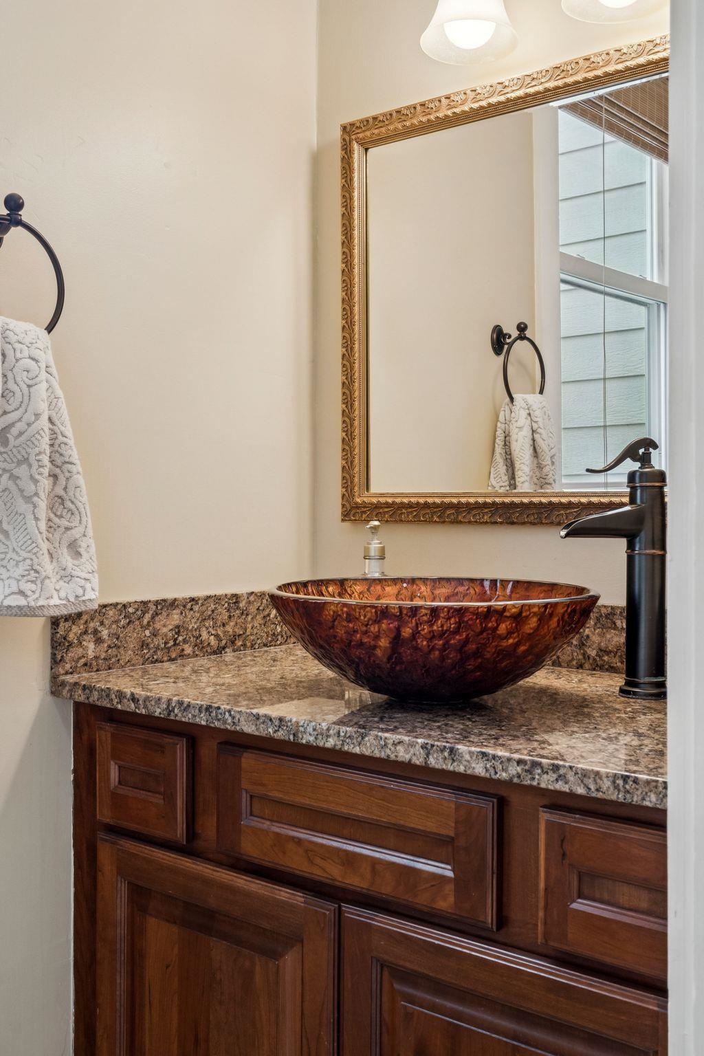 944 Chestnut Street Manchester, NH 03104 - Photo 19 of 49