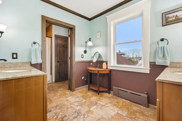 $849,000 | 944 Chestnut Street, Manchester, NH 03104