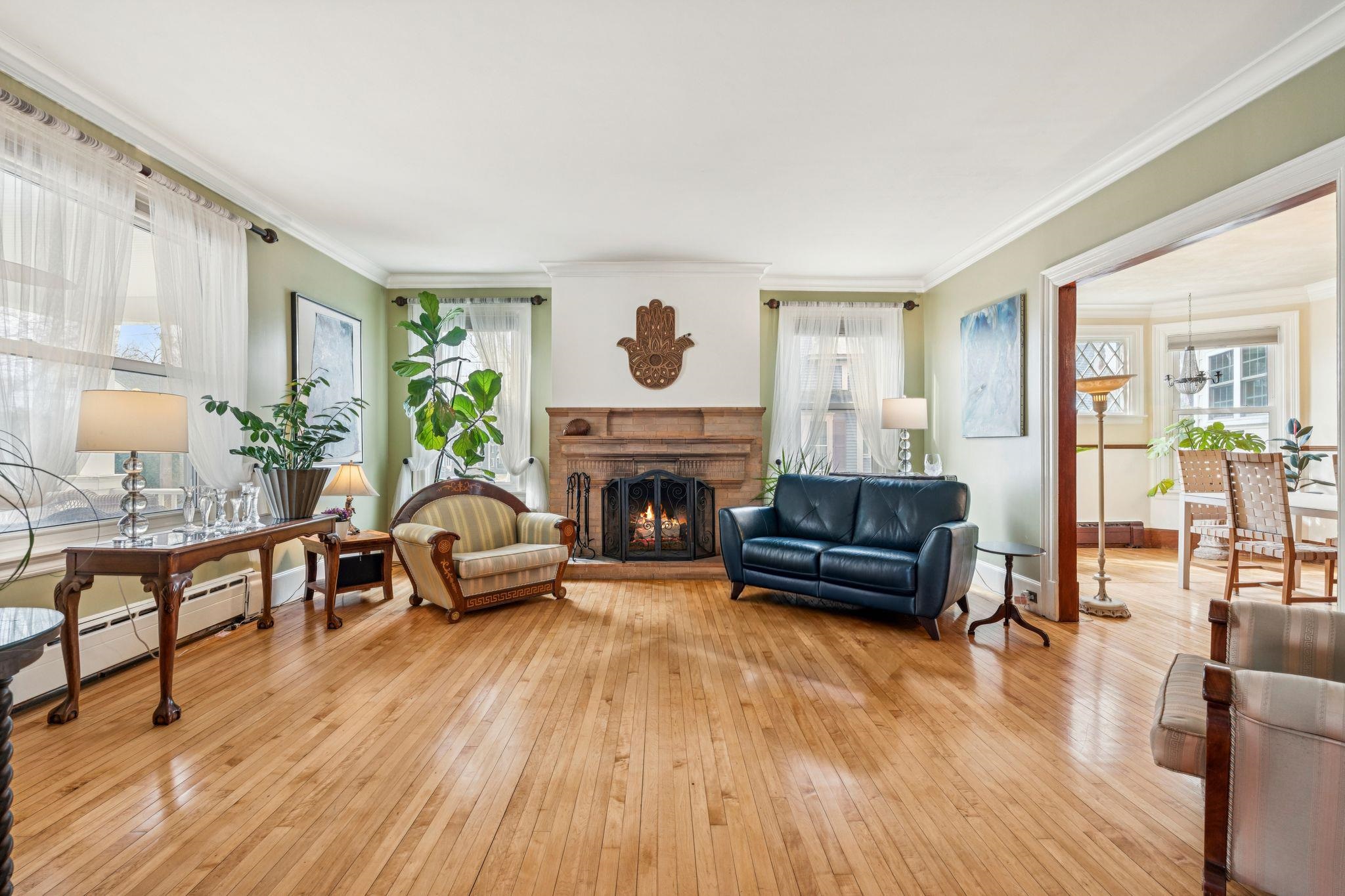 944 Chestnut Street Manchester, NH 03104 - Photo 9 of 49