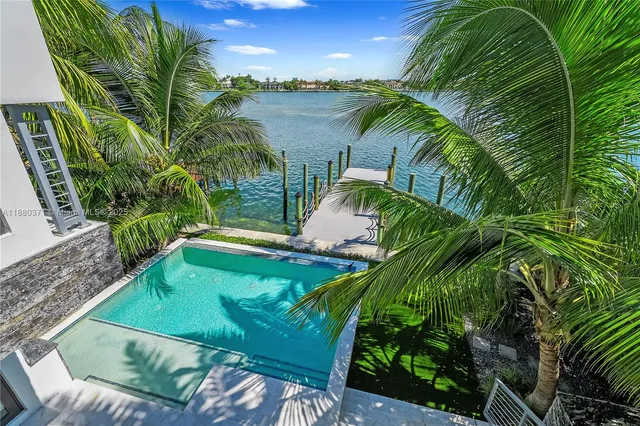 a view of a backyard with plants