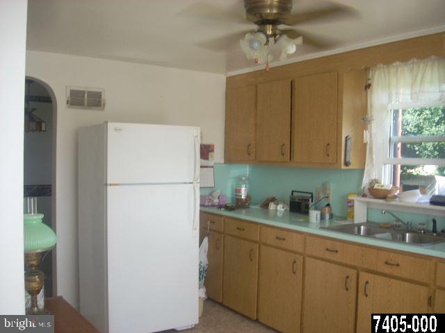 155 Windsor Road York, PA 17402 - Photo 12 of 21 Gallery Image 12