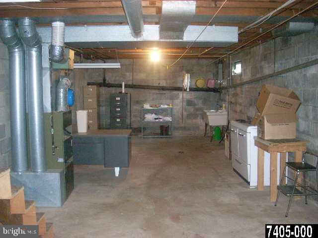 155 Windsor Road York, PA 17402 - Photo 18 of 21 Gallery Image 18