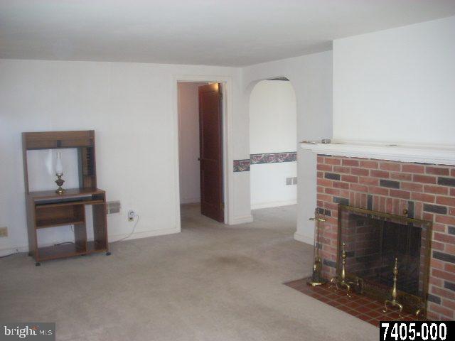 155 Windsor Road York, PA 17402 - Photo 6 of 21 Gallery Image 6