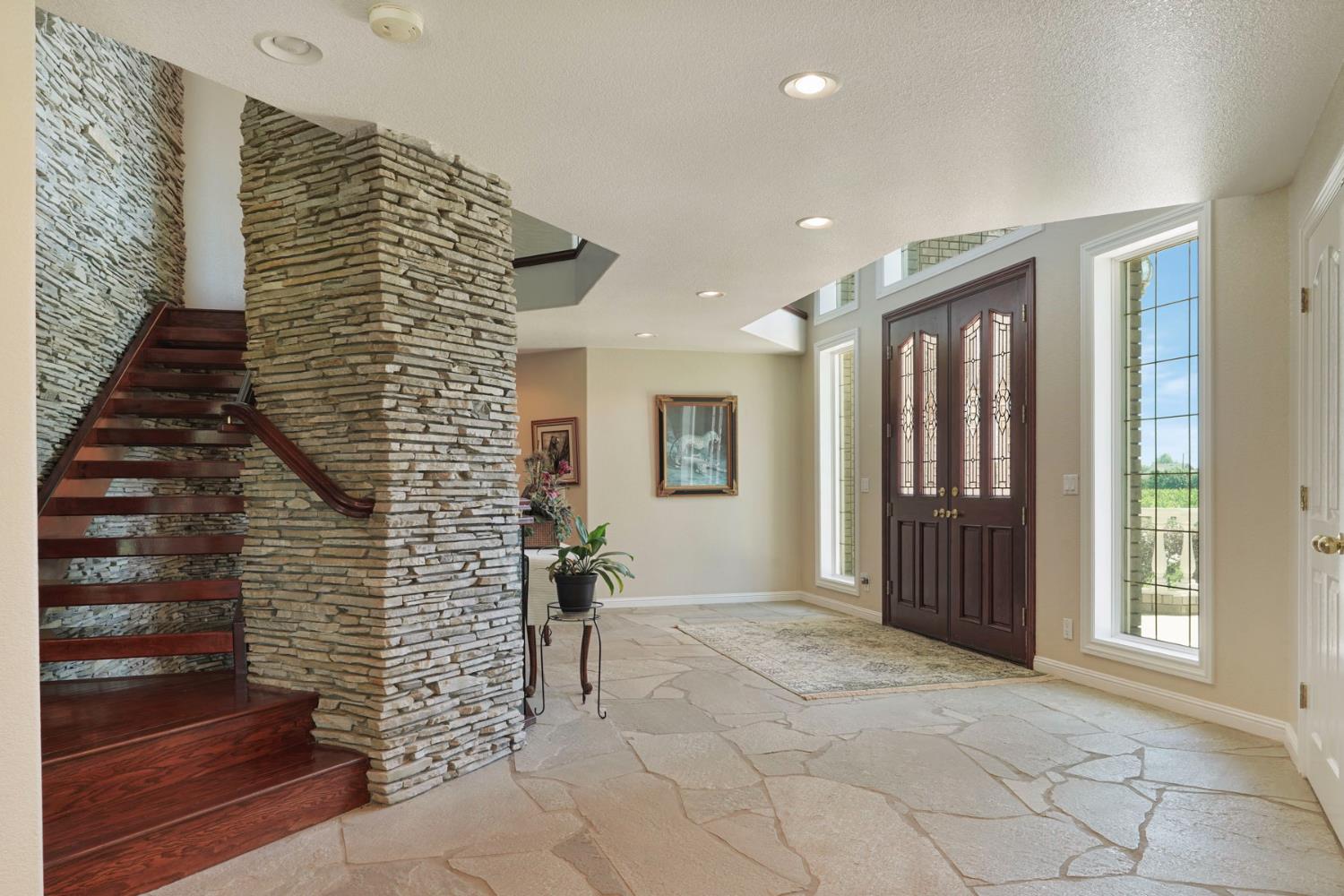 21649 Des Moines Road Acampo, CA 95220 - Photo 7 of 34 a view of entryway with livingroom