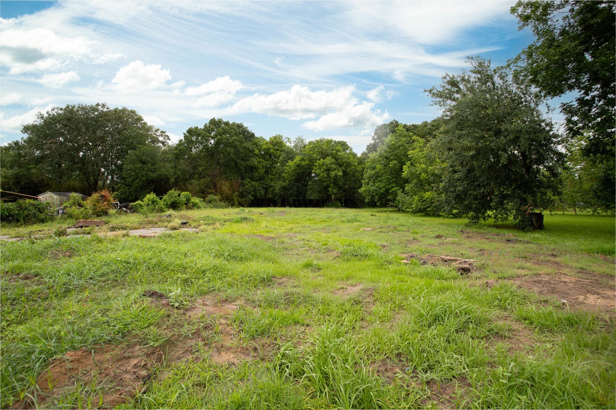 6701 32nd Street Groves, TX 77619 - Photo 4 of 7