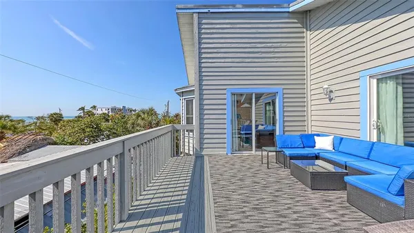 $2,850,000 | 126 Avenida Veneccia, Sarasota, FL 34242