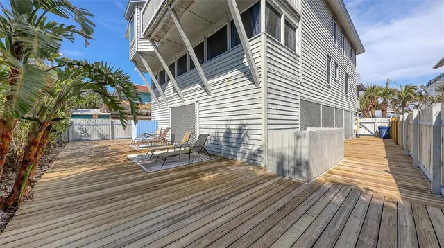 $3,195,000 | 126 Avenida Veneccia, Sarasota, FL 34242