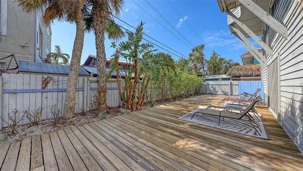 $2,850,000 | 126 Avenida Veneccia, Sarasota, FL 34242