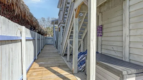 $2,850,000 | 126 Avenida Veneccia, Sarasota, FL 34242