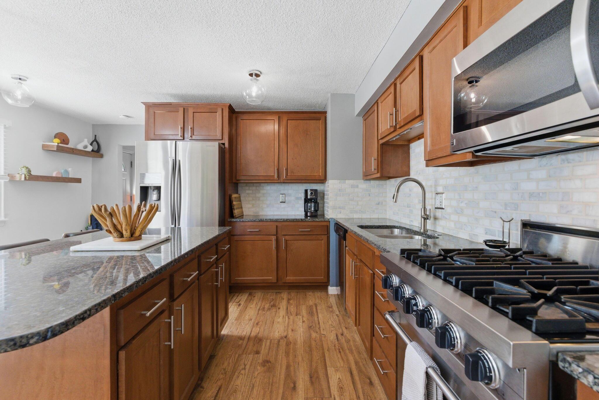 767 South Chesterfield Road Columbus, OH 43209 - Photo 12 of 65
