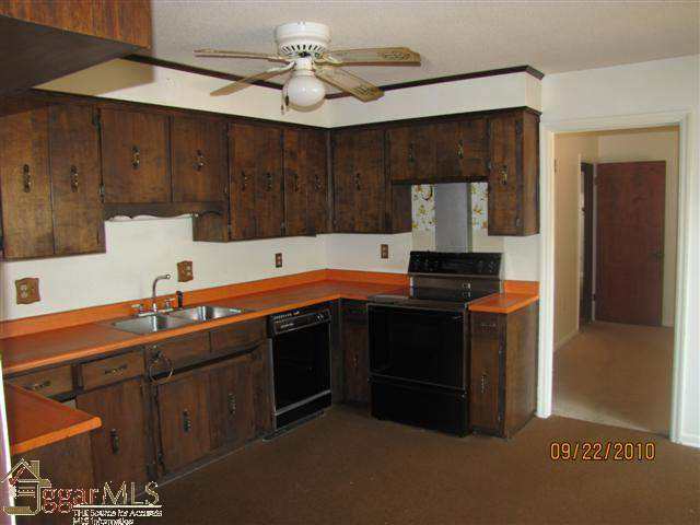 1214 Holly Springs Road Lyman, SC 29365 - Photo 7 of 10