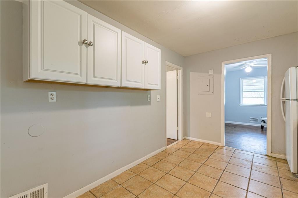 350 Brooks Avenue Southwest Atlanta, GA 30310 - Photo 13 of 29