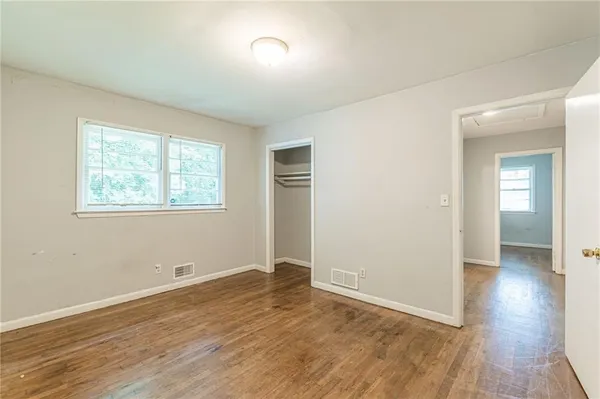 $700 | 350 Brooks Avenue Southwest, Atlanta, GA 30310