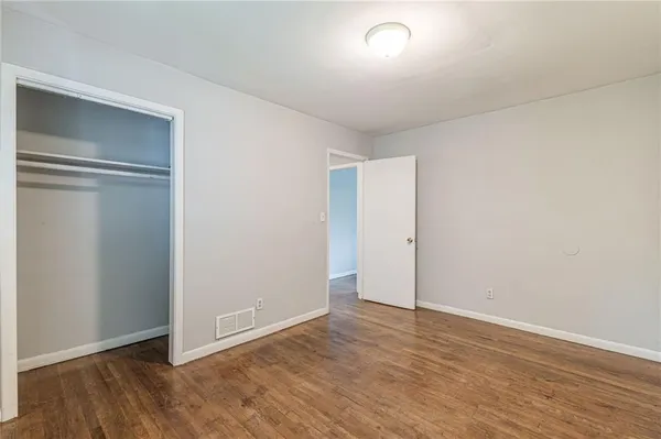 $700 | 350 Brooks Avenue Southwest, Atlanta, GA 30310