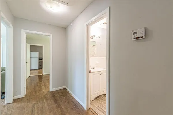 $700 | 350 Brooks Avenue Southwest, Atlanta, GA 30310
