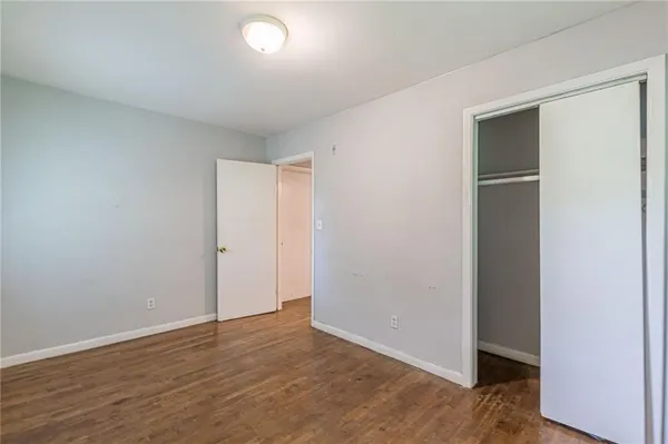 $700 | 350 Brooks Avenue Southwest, Atlanta, GA 30310