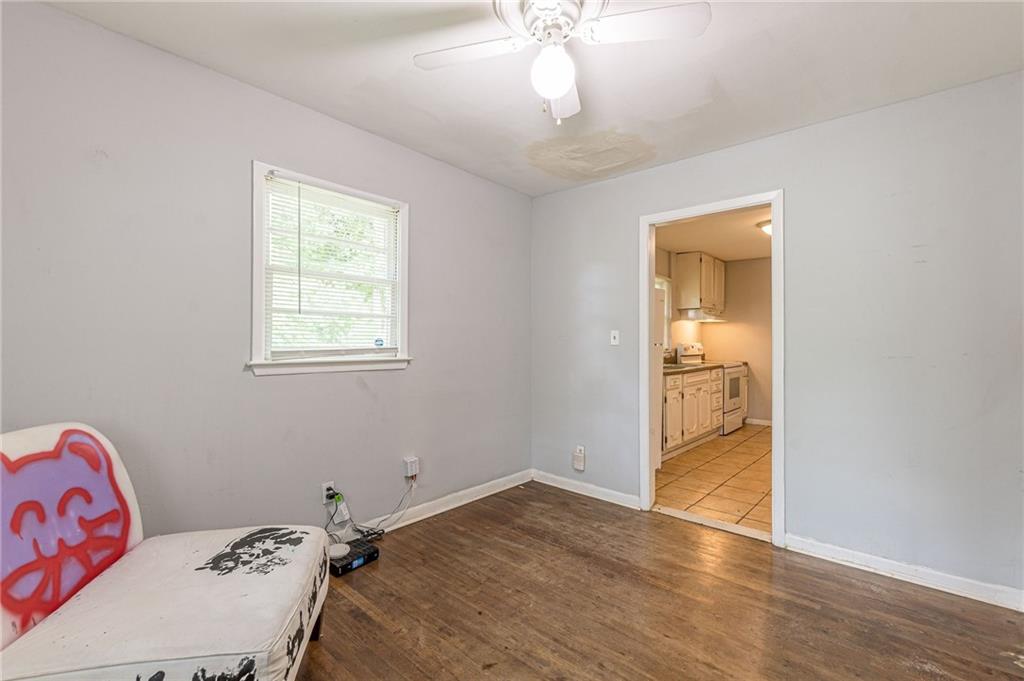 350 Brooks Avenue Southwest Atlanta, GA 30310 - Photo 5 of 29