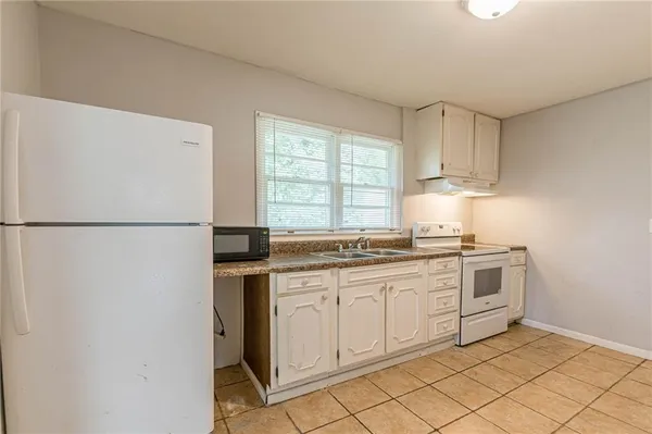 $700 | 350 Brooks Avenue Southwest, Atlanta, GA 30310