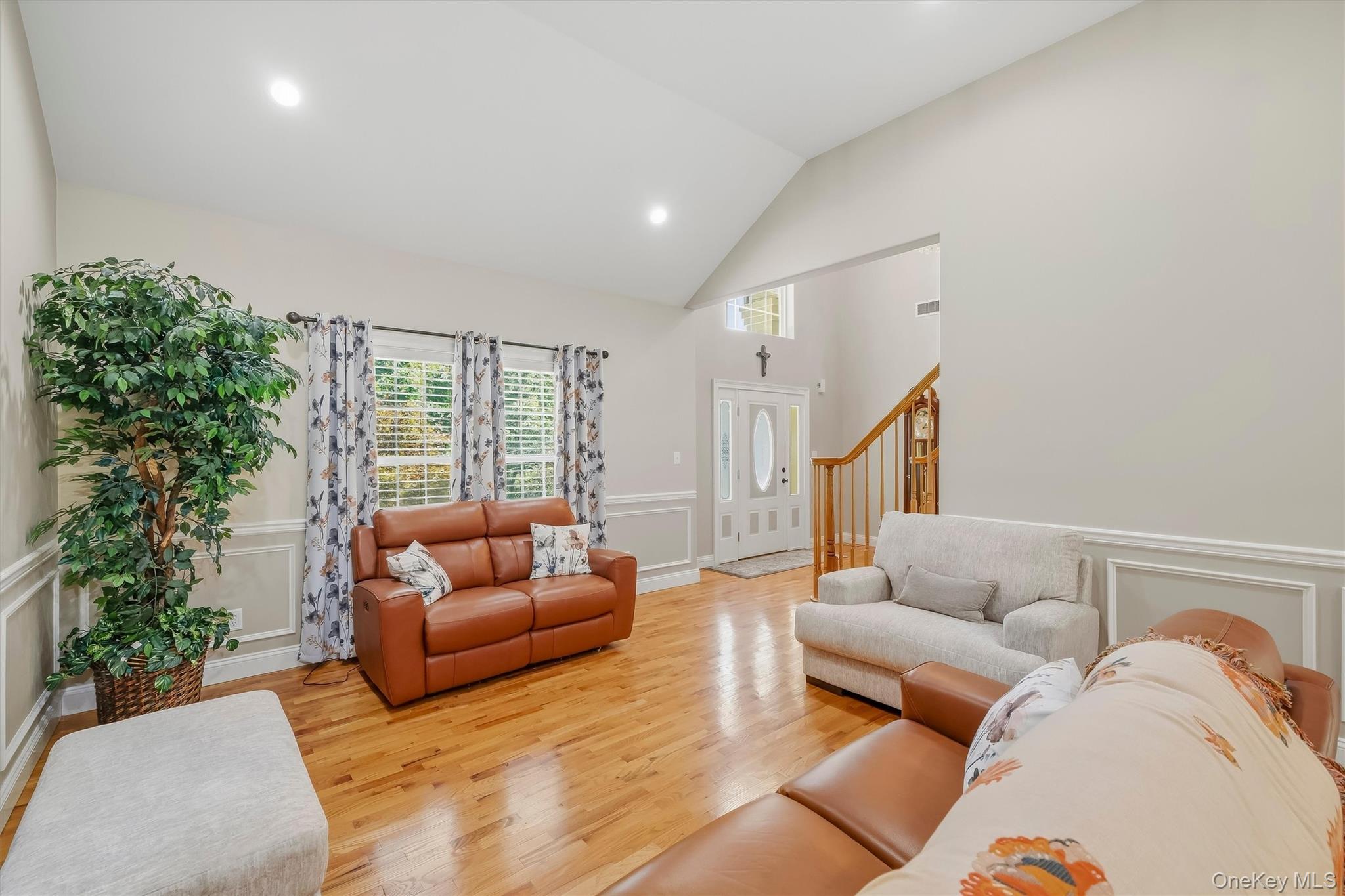 2 Pond Ridge Crossing Newburgh, NY 12550 - Photo 5 of 45 Gallery Image 5