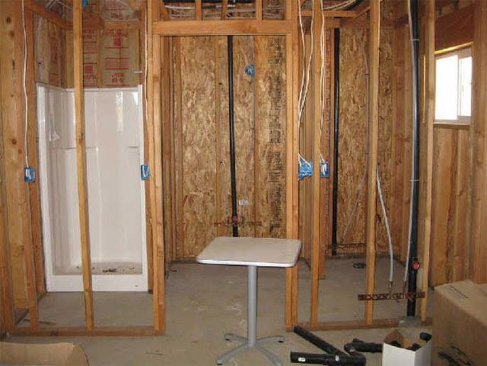 4195 Stumpfield Mountain Road Mariposa, CA 95338 - Photo 7 of 14 a bathroom with a shower