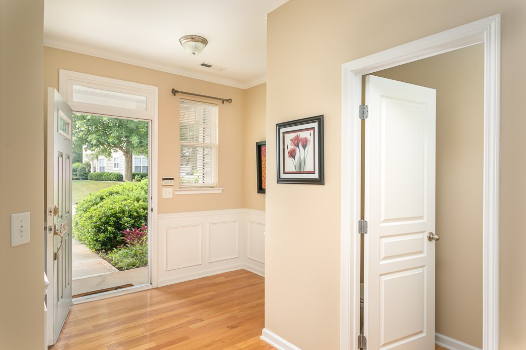Neutral Paint & Hardwoods
