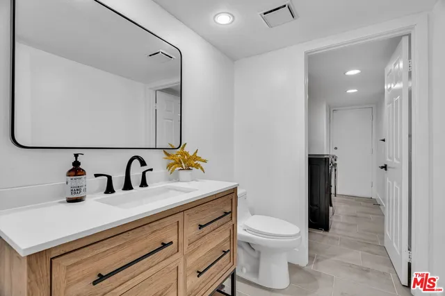 $6,900 | 3225 Futura Point, Thousand Oaks, CA 91362