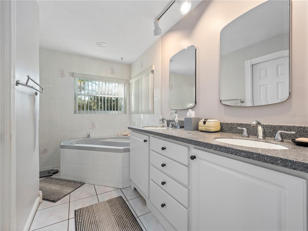 2250 Spring Lake Circle St. Cloud, FL 34771 - Photo 9 of 35