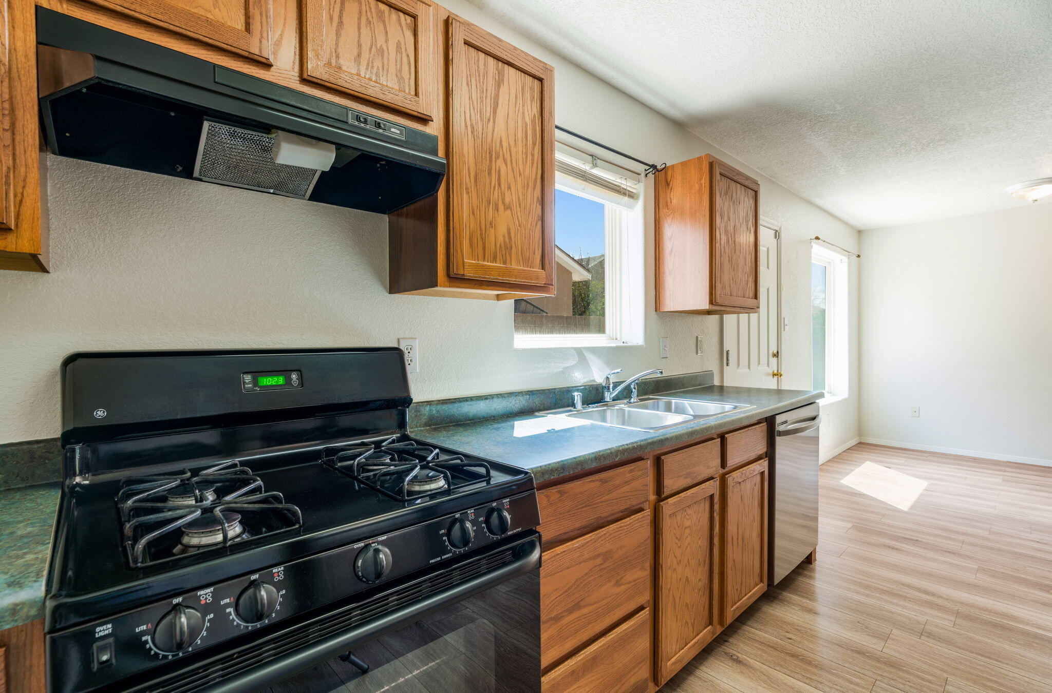 5772 Night Whisper Road Northwest Albuquerque, NM 87114 - Photo 17 of 35 Gallery Image 17