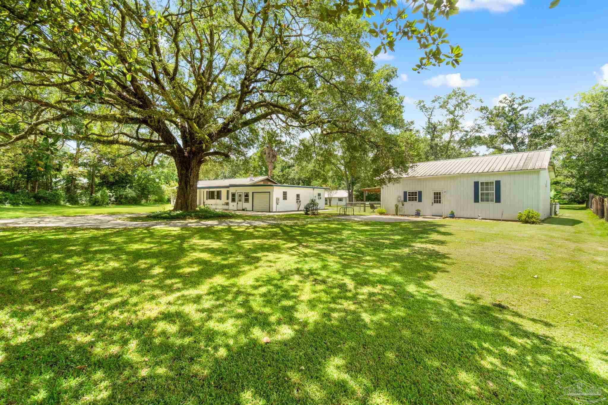 243 Santa Rosa Road Cantonment, FL 32533 - Photo 5 of 59