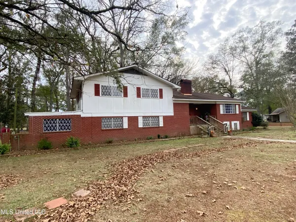 $187,000 | 557 West McPherson Drive, Monticello, MS 39654