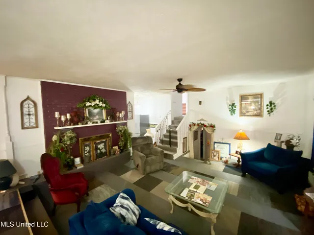 $187,000 | 557 West McPherson Drive, Monticello, MS 39654