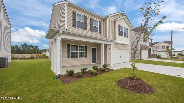 $321,790 | 1504 Stonebriar Drive, Winterville, NC 28590