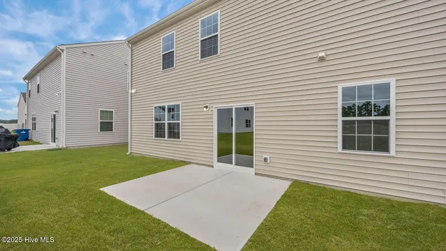 $321,790 | 1504 Stonebriar Drive, Winterville, NC 28590