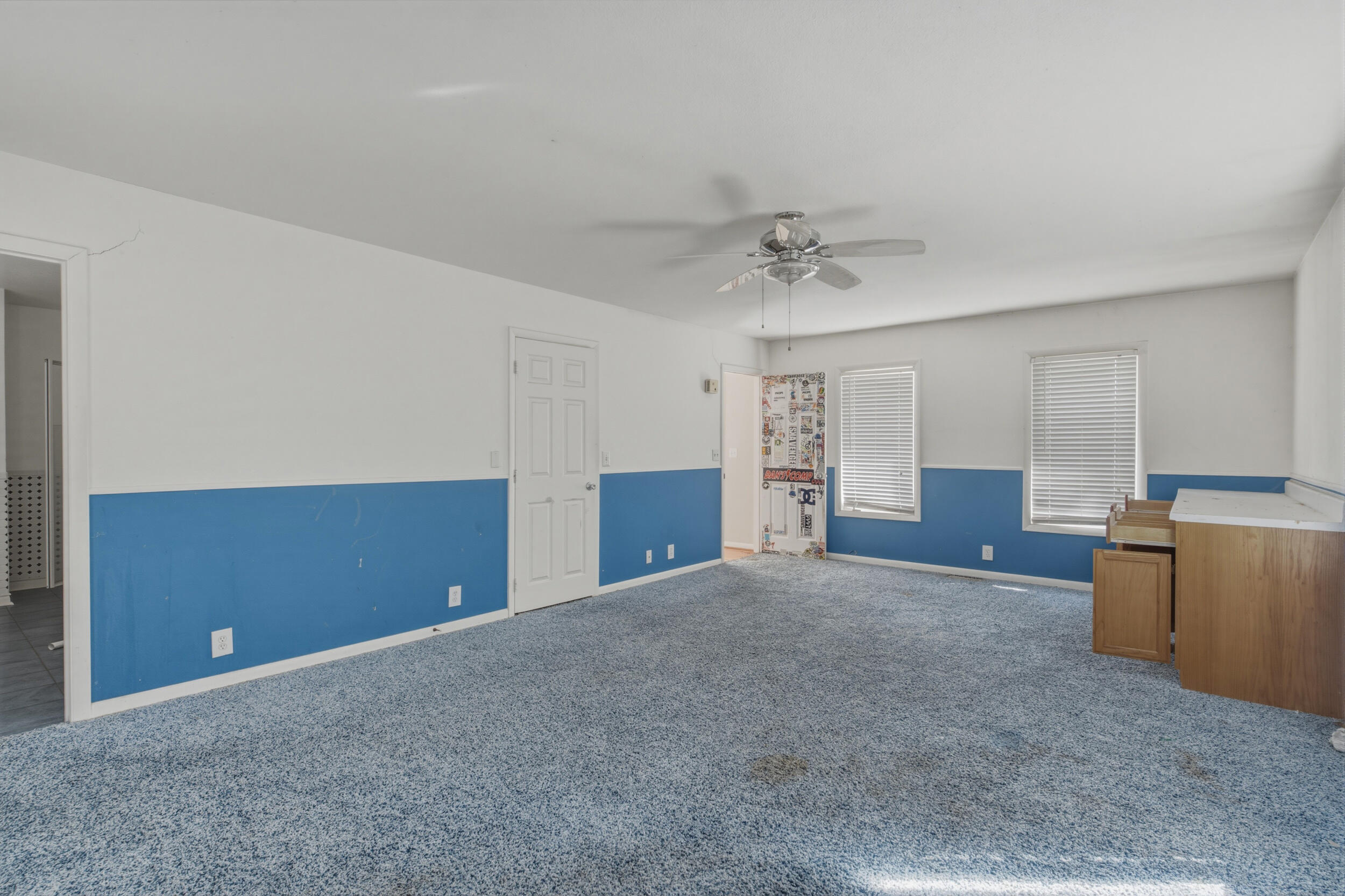 421 West County Street Monett, MO 65708 - Photo 6 of 11 6_421_w_county_st_007