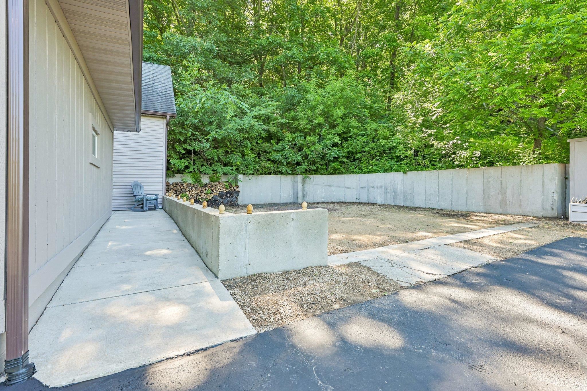 12258 South Round River Spring Green Spring Green, WI 53588 - Photo 50 of 60