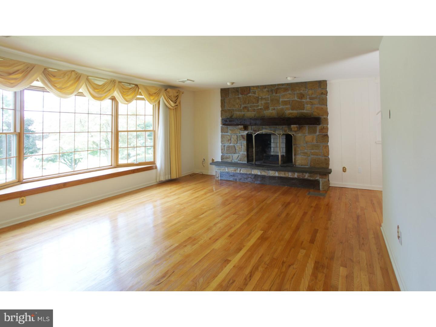 4512 Mill Road Emmaus, PA 18049 - Photo 5 of 25 Gallery Image 5