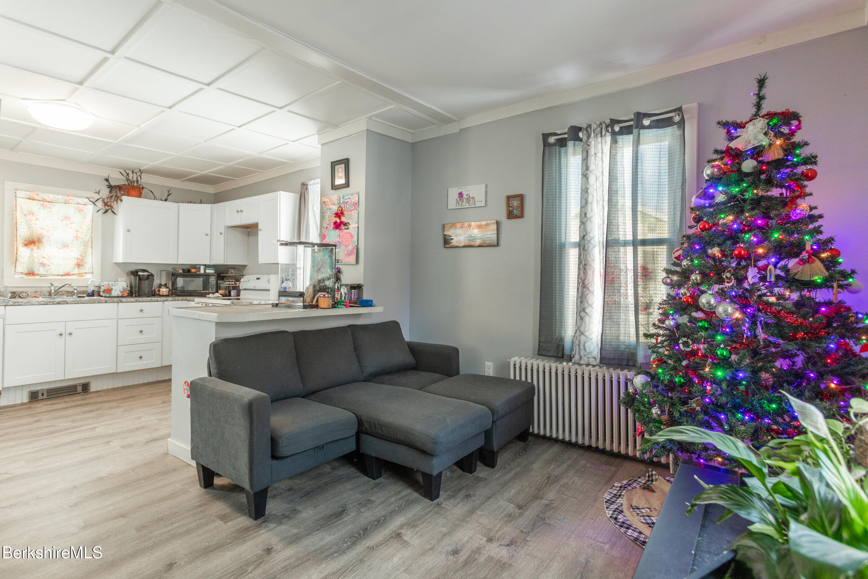 81-83 Pecks Road Pittsfield, MA 01201 - Photo 22 of 30 image-32
