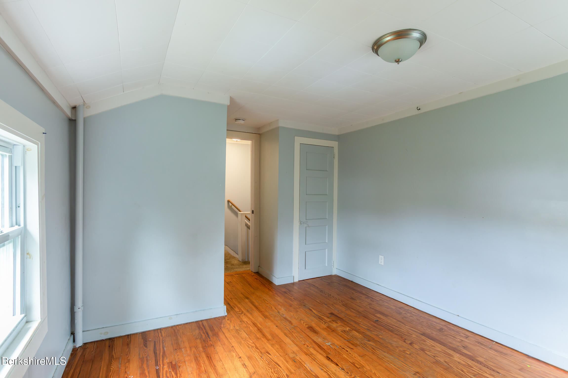 81-83 Pecks Road Pittsfield, MA 01201 - Photo 9 of 30 image-12