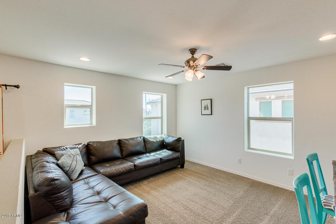 1672 South Roles Drive Gilbert, AZ 85295 - Photo 30 of 50 30-Roles