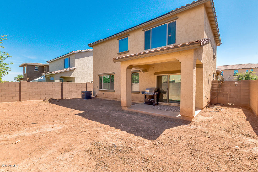 1672 South Roles Drive Gilbert, AZ 85295 - Photo 35 of 50 36-Roles