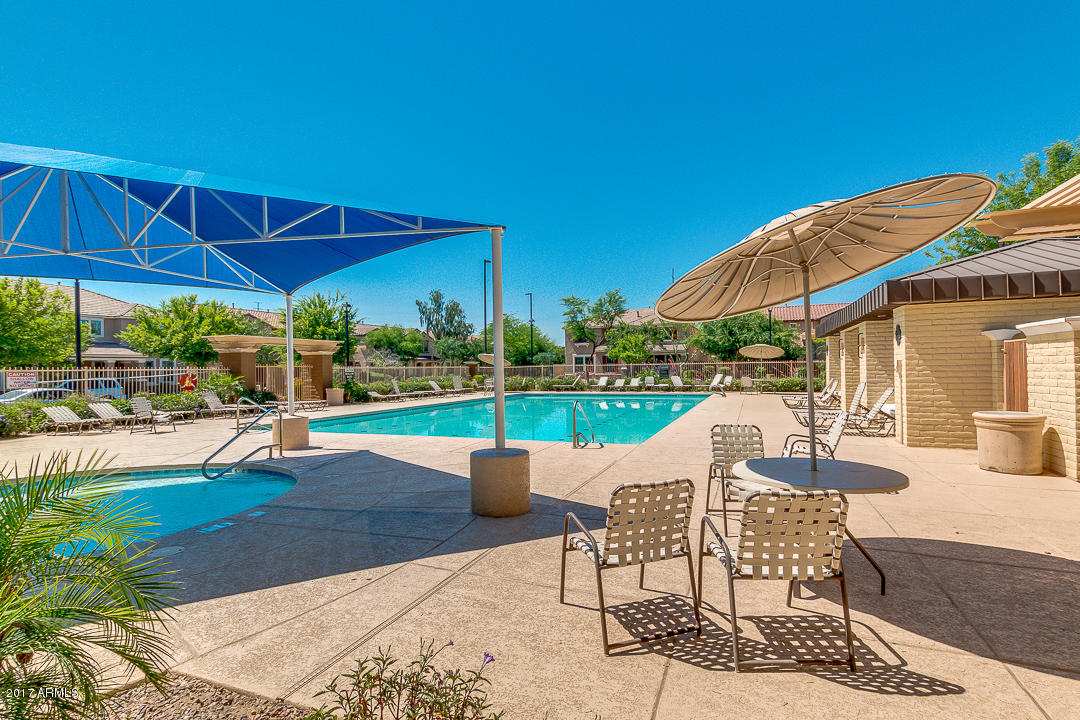 1672 South Roles Drive Gilbert, AZ 85295 - Photo 48 of 50 49-Roles