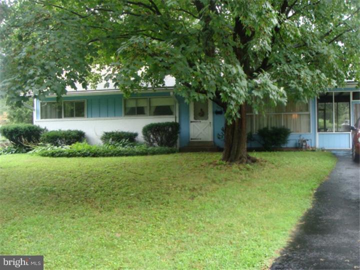 104 Valley Green Drive Aston, PA 19014 - Photo 17 of 20 a front view of a house with garden