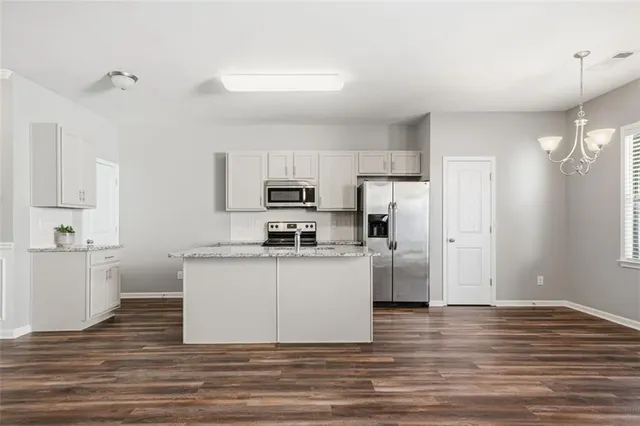 $2,100 | 3249 Garden Glade Lane, Stonecrest, GA 30038