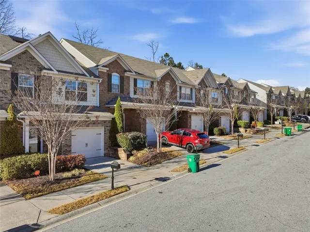 $2,100 | 3249 Garden Glade Lane, Stonecrest, GA 30038