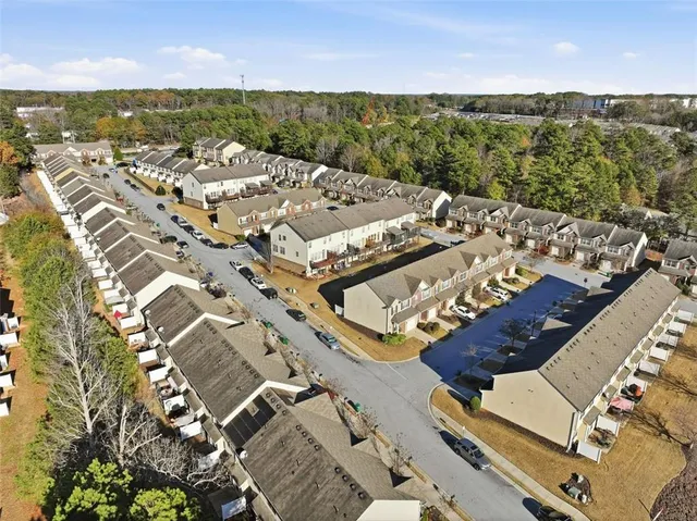 $2,100 | 3249 Garden Glade Lane, Stonecrest, GA 30038