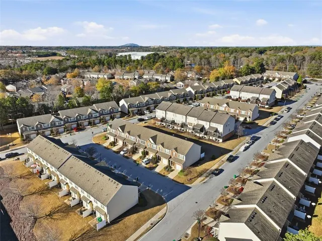 $2,100 | 3249 Garden Glade Lane, Stonecrest, GA 30038