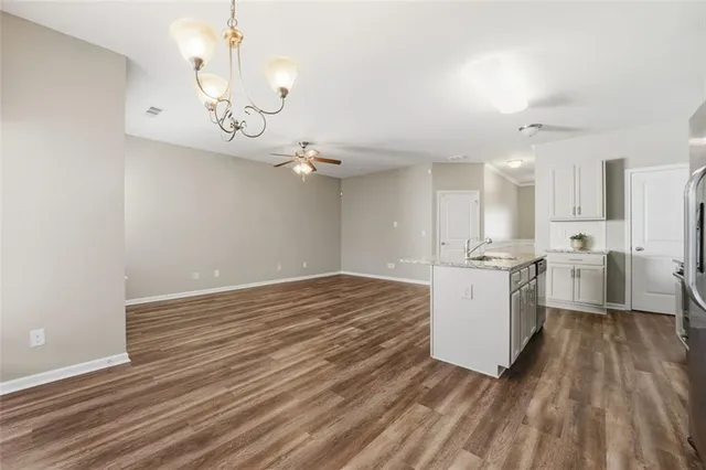 $2,100 | 3249 Garden Glade Lane, Stonecrest, GA 30038