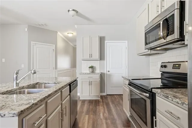 $2,100 | 3249 Garden Glade Lane, Stonecrest, GA 30038