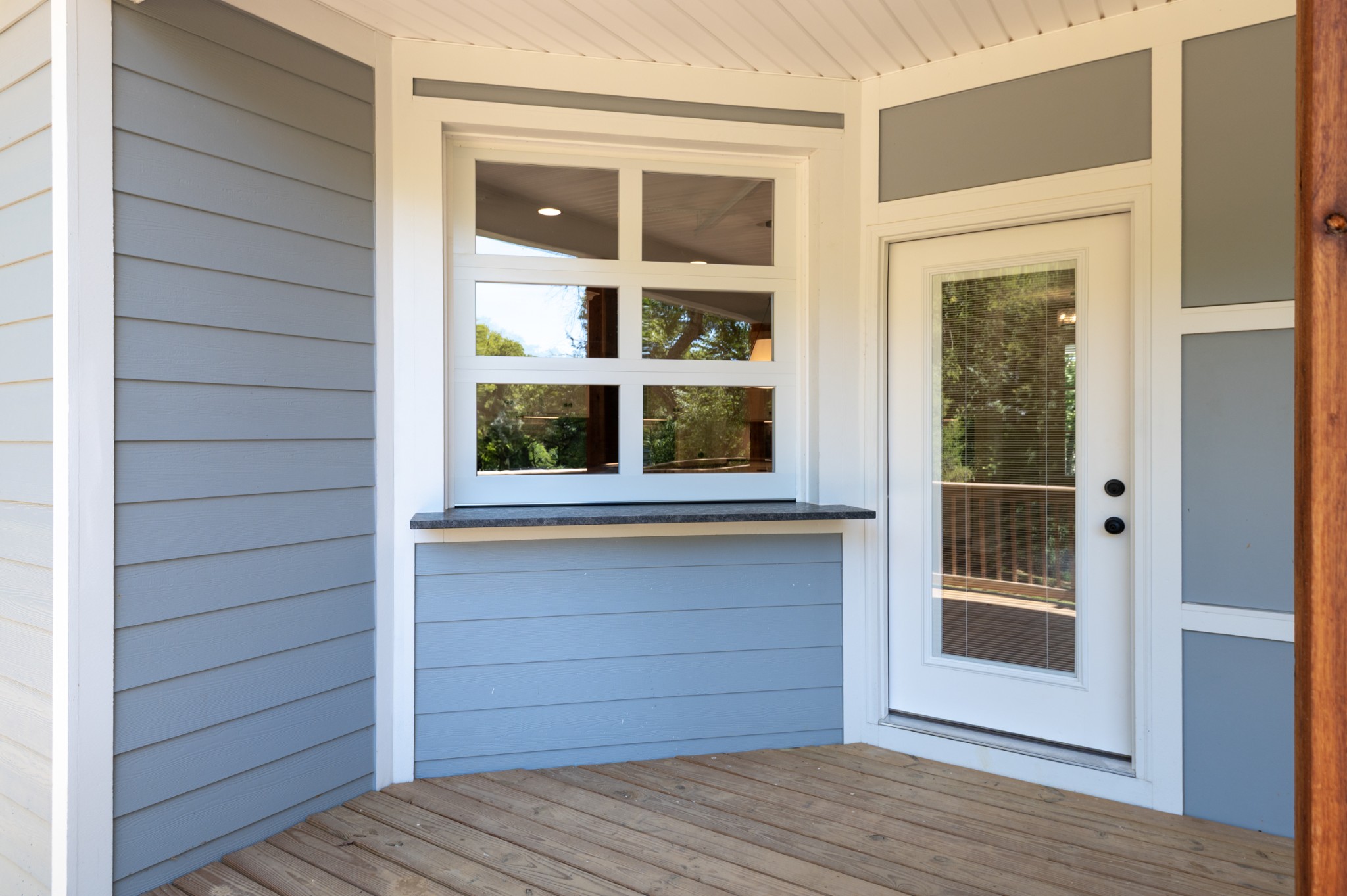 2033 Graceland Drive Goodlettsville, TN 37072 - Photo 37 of 40 a view of front door and deck of the house
