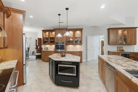 $1,295,000 | 661 7th Avenue North, Tierra Verde, FL 33715